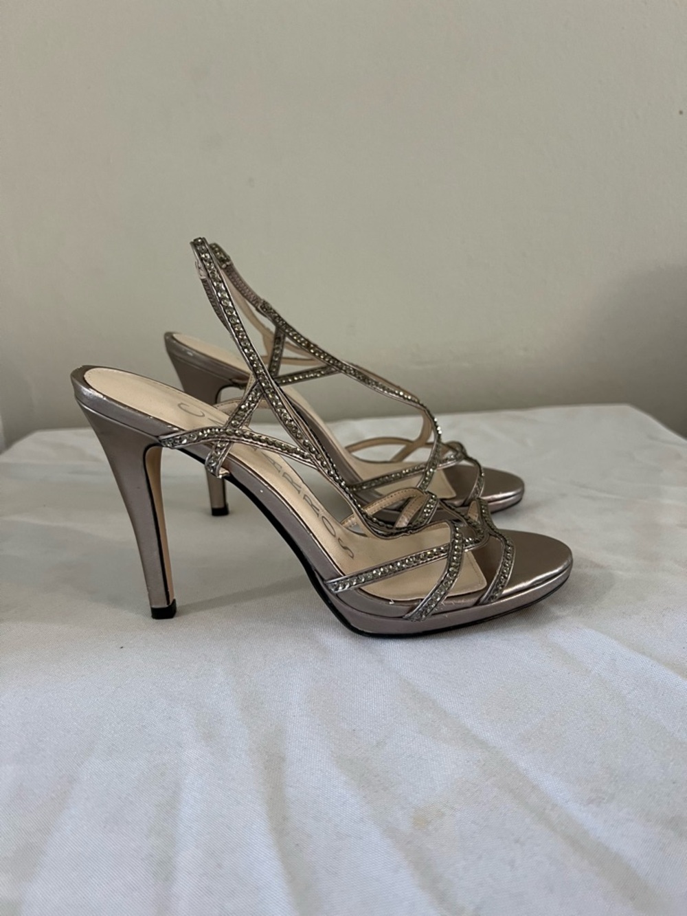 Caparros Rhinestone Strappy Heels Womens 7.5 Metallic Formal Sandals 4”